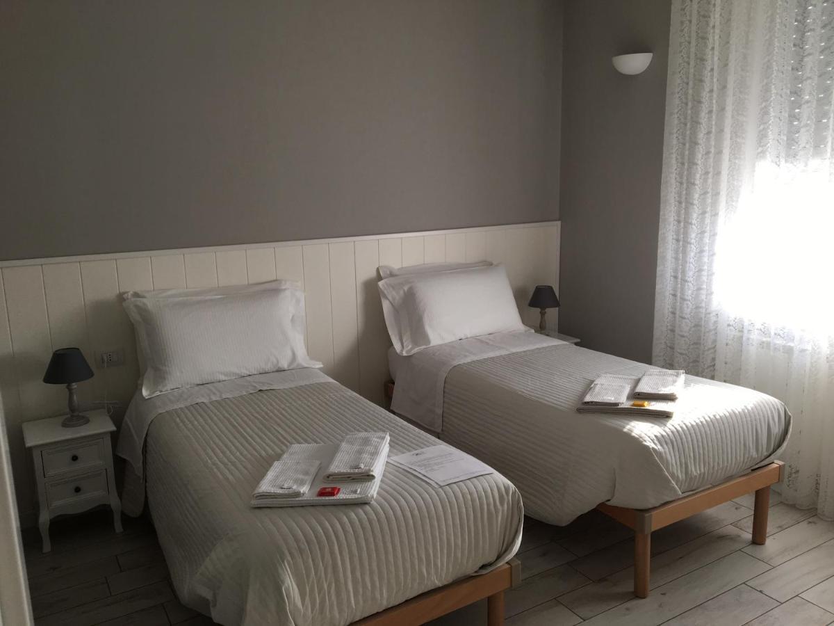 La Terrazza Sul Naviglio B&B Бернате-Тичино Экстерьер фото